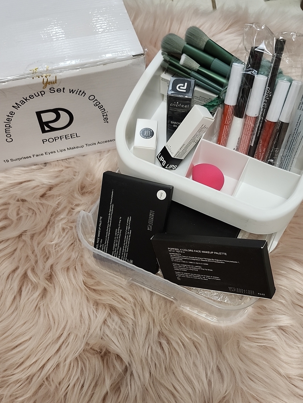 Brand New POPFEEL COMPLETE MAKEUP SET W/ORGANIZER